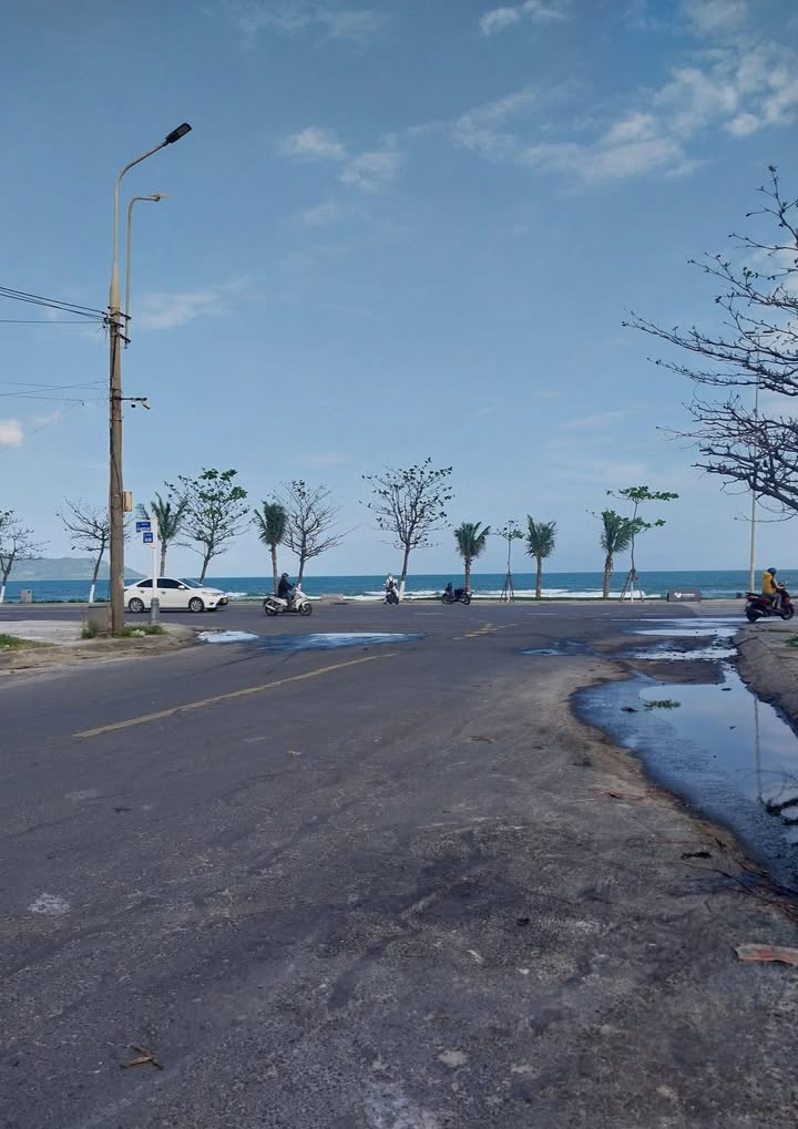 Nhà 3 Tầng Kiệt Trương Định Đà Nẵng - 60m² Ngang 5m - Gần Biển Mỹ Khê