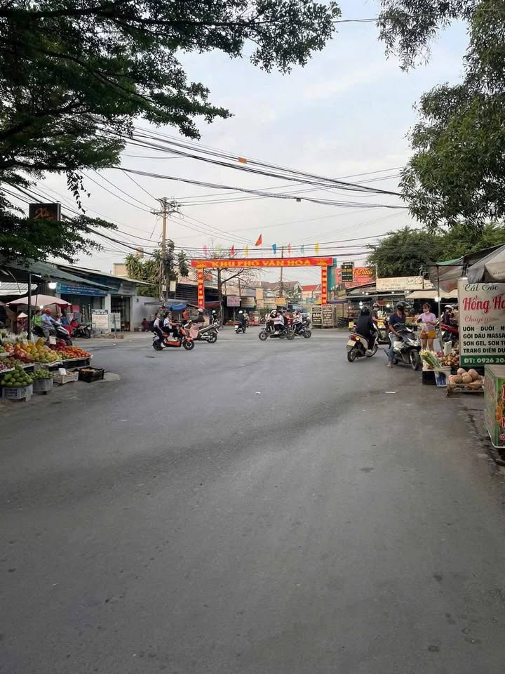 Nhà Góc 2 Mặt Tiền Trảng Dài, Biên Hòa - 200m² Kinh Doanh & Cho Thuê - 4.85 Tỷ