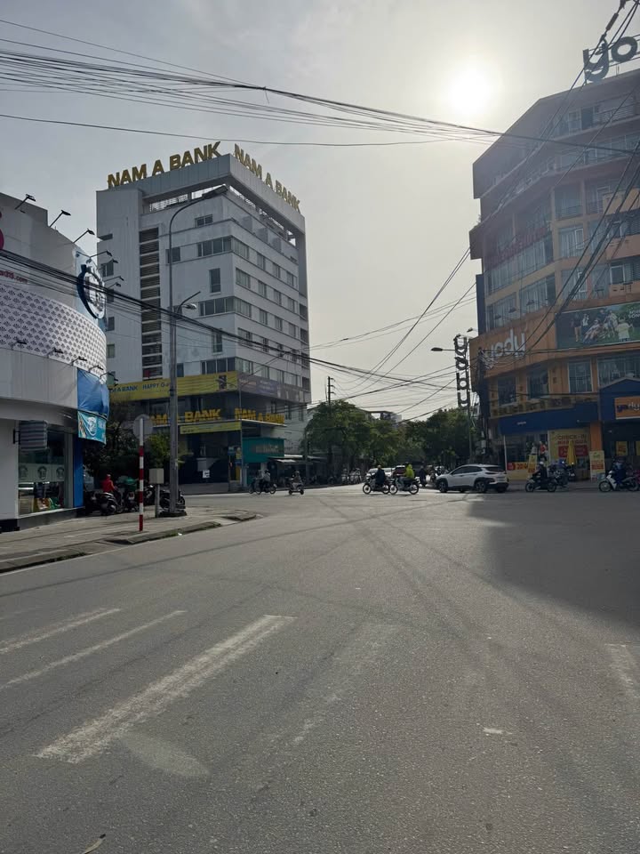 Nhà Mặt Tiền Tôn Đức Thắng, Huế - 83m² 3 Tầng, Giá 15.x Tỷ