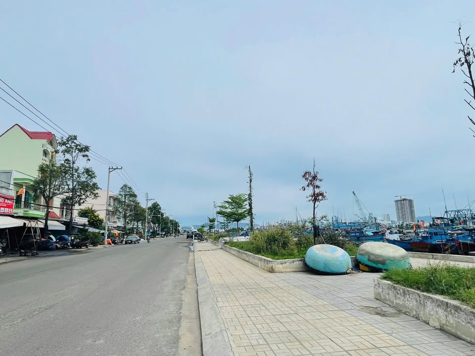 Nhà riêng Nguyễn Văn Linh Nha Trang 60m² 7 tỷ - Ô tô vào tận nhà