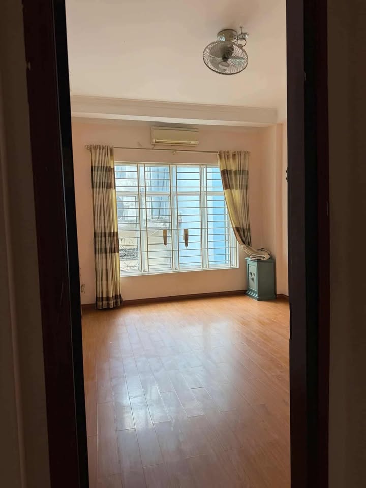 Nhà nguyên căn Cổ Nhuế 2 150m² 9 triệu - Sẵn sàng ở ngay