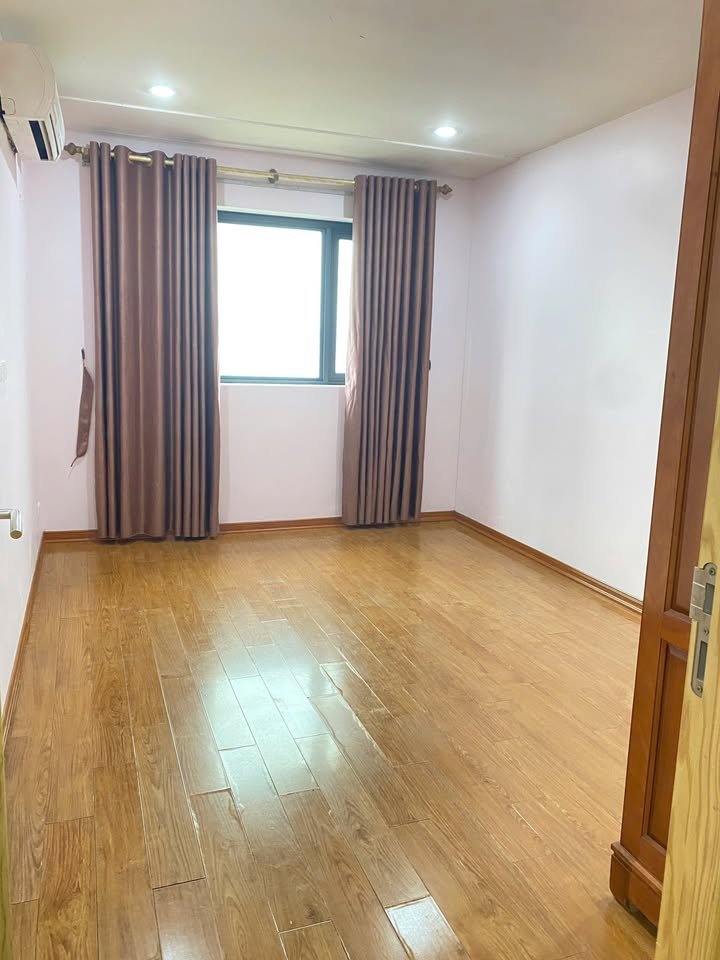 Cho thuê căn hộ 3PN Ngoại Giao Đoàn N01T3, 127m² - Sẵn sàng ở ngay!