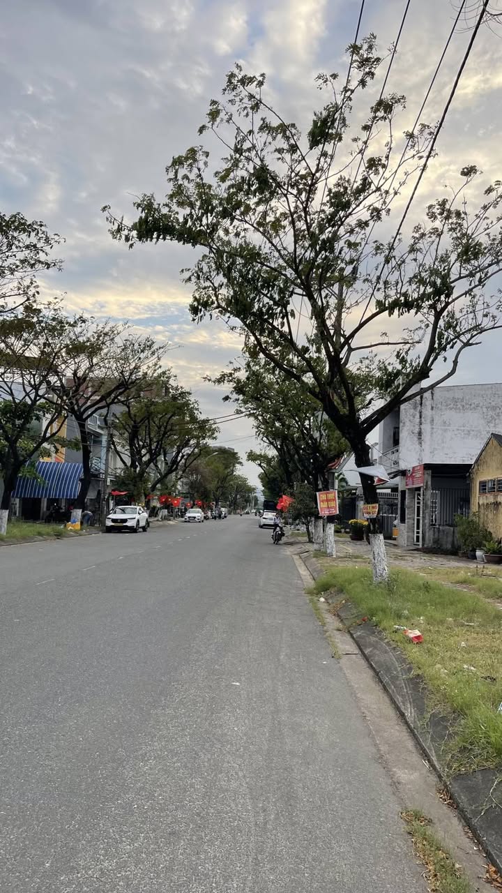 Nhà Phố Lý Nhật Quang, Sơn Trà 98m² - Mặt Tiền Kinh Doanh, Sinh Lời Ngay!