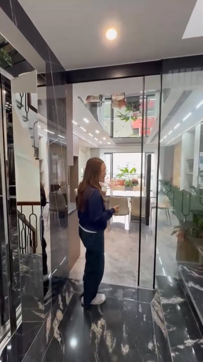 Nhà riêng Nguyễn Văn Cừ, Long Biên 50m² - Ô tô vào tận nhà!