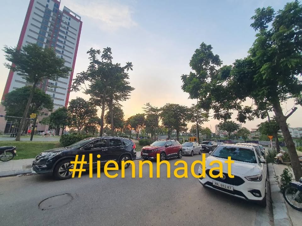 Đất nền Ngọc Thụy, Long Biên 42m² - Sổ đỏ chính chủ, ô tô tránh