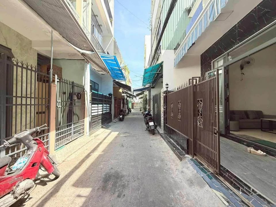 Nhà kiệt ô tô Nguyễn Tri Phương 65m² - Giá 4.68 tỷ - Sẵn ở ngay