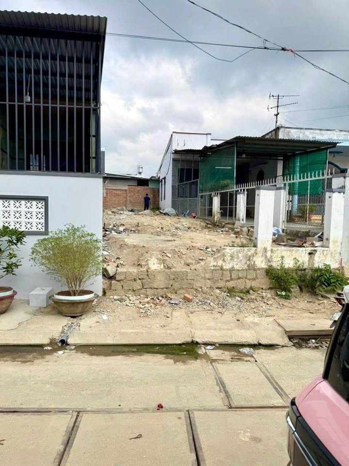 Đất nền Diên Khánh 114m² giá 1.75 tỷ - Sổ đỏ chính chủ, xây dựng tự do!