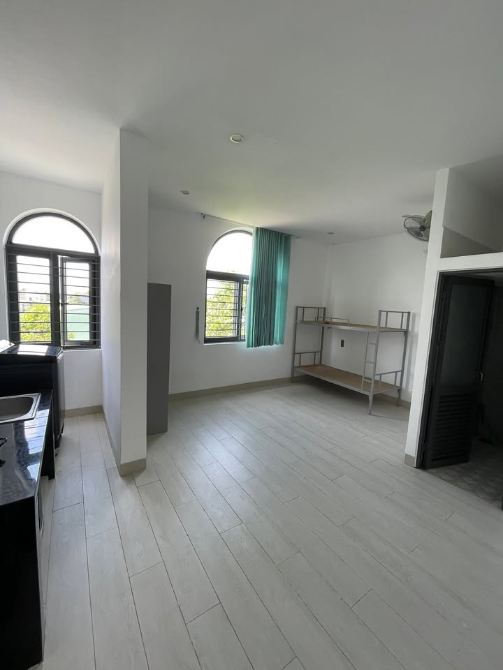 Phòng Trịnh Hoài Đức, Đà Nẵng 4.2 triệu - Full nội thất, ở 4 người!