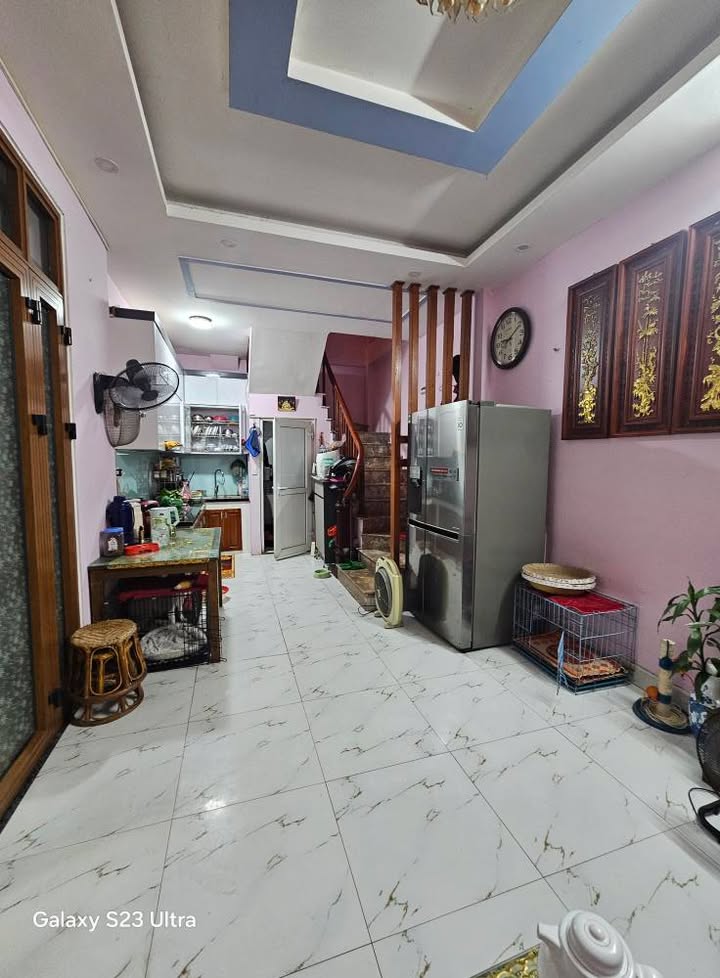 Nhà Làng Xa La, Hà Đông - 30m² Sổ Đỏ, Ô Tô Đỗ Cổng, Nội Thất Xịn