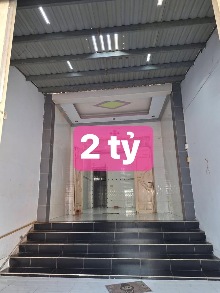 Nhà phố mặt tiền Thị trấn Vàm Láng 88.4m² - Mặt tiền kinh doanh sầm uất!