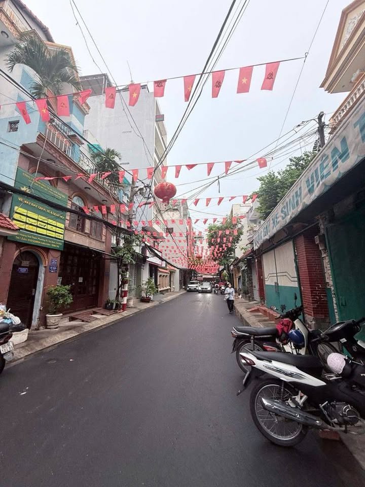 Nhà Phố Hoàng Hoa Thám, Tân Bình 171.6m² - Dòng tiền sẵn, ngang 6m hiếm có!