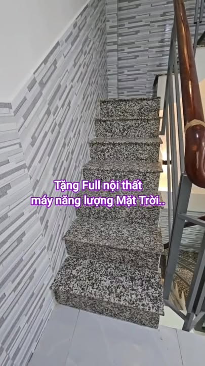 Nhà phố Hoàng Diệu Q4 102m² giá 5,5 tỷ - Mặt tiền kinh doanh