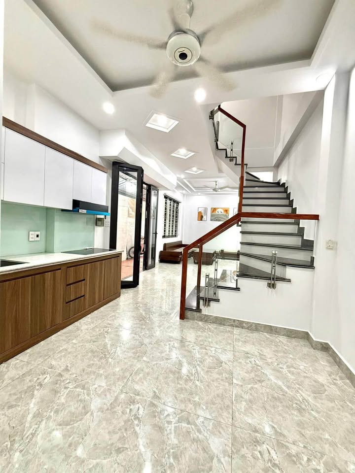 Nhà 4 Tầng Đồng Hoà, Kiến An - 42m² Full Nội Thất, Giá 2.65 Tỷ