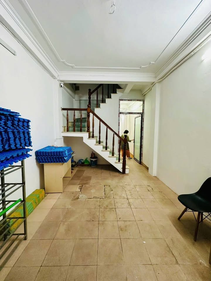 Nhà nguyên căn Cầu Giấy 45m² x 4 tầng - Ô tô vào tận nhà!