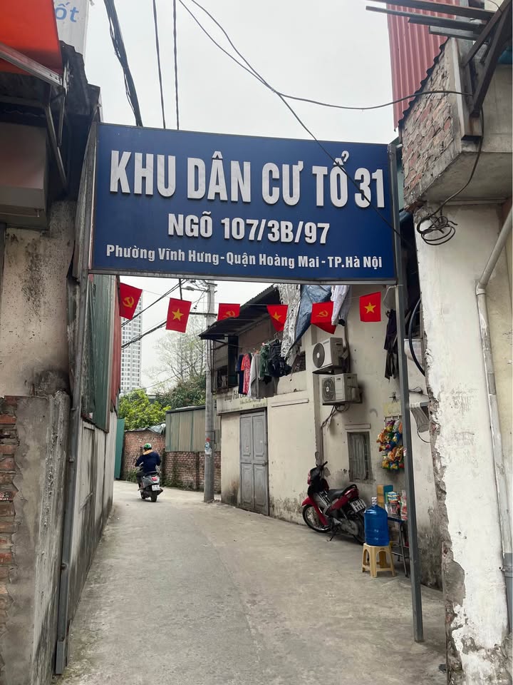 Nhà Riêng Hai Bà Trưng 30m² - Ô Tô Đỗ Cổng, Sẵn Sàng Ở Ngay!