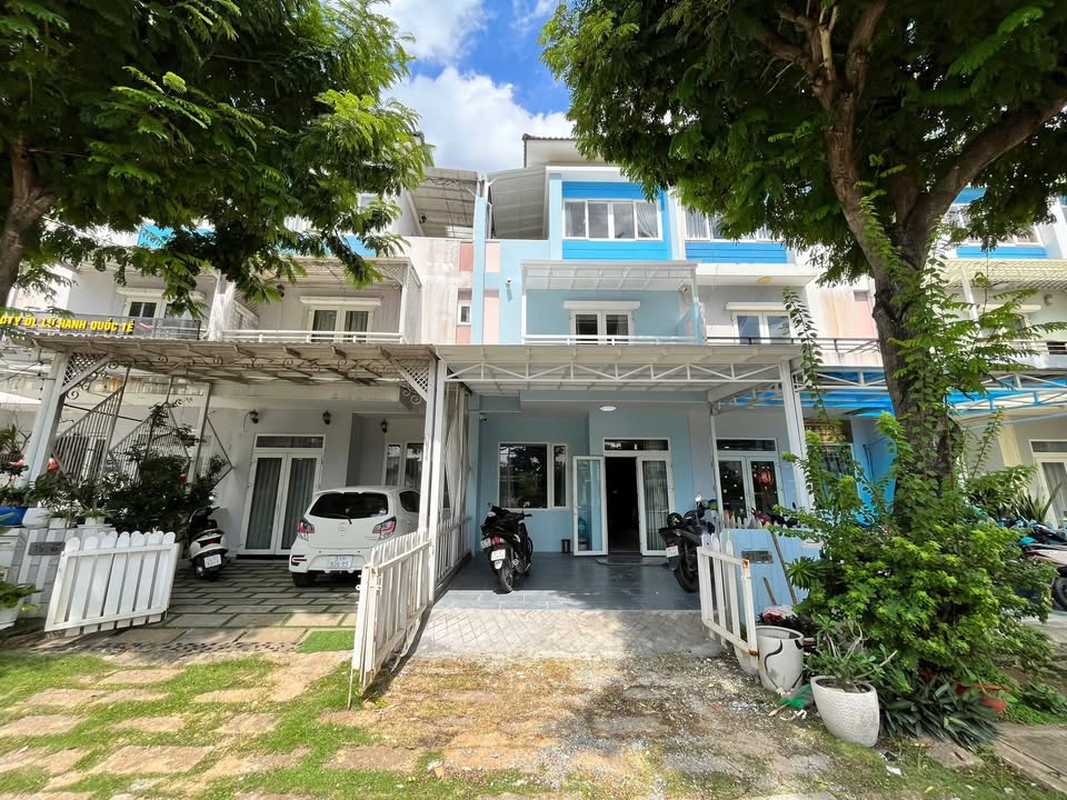 Nhà phố Mega Ruby Võ Chí Công, 100m², 18 triệu - Sẵn sàng đón gia đình