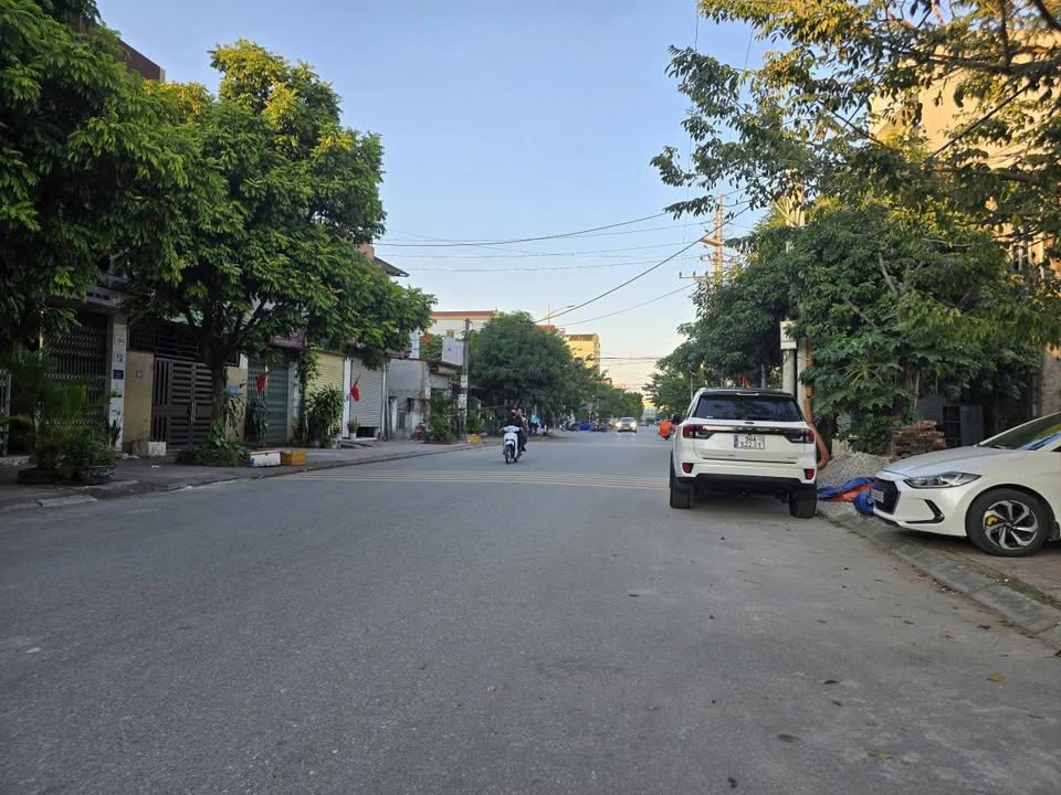 Đất Nền Kinh Doanh 238m² Phượng Mao, Quế Võ - Lô Góc 2 Mặt Tiền, Tặng Nhà 2 Tầng