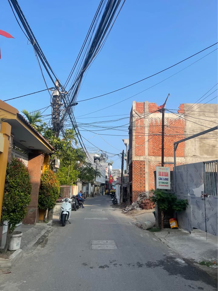 Đất nền Sơn Trà - 70.6m² Hướng Nam, Giá 3.x Tỷ - Vị Trí Đẹp