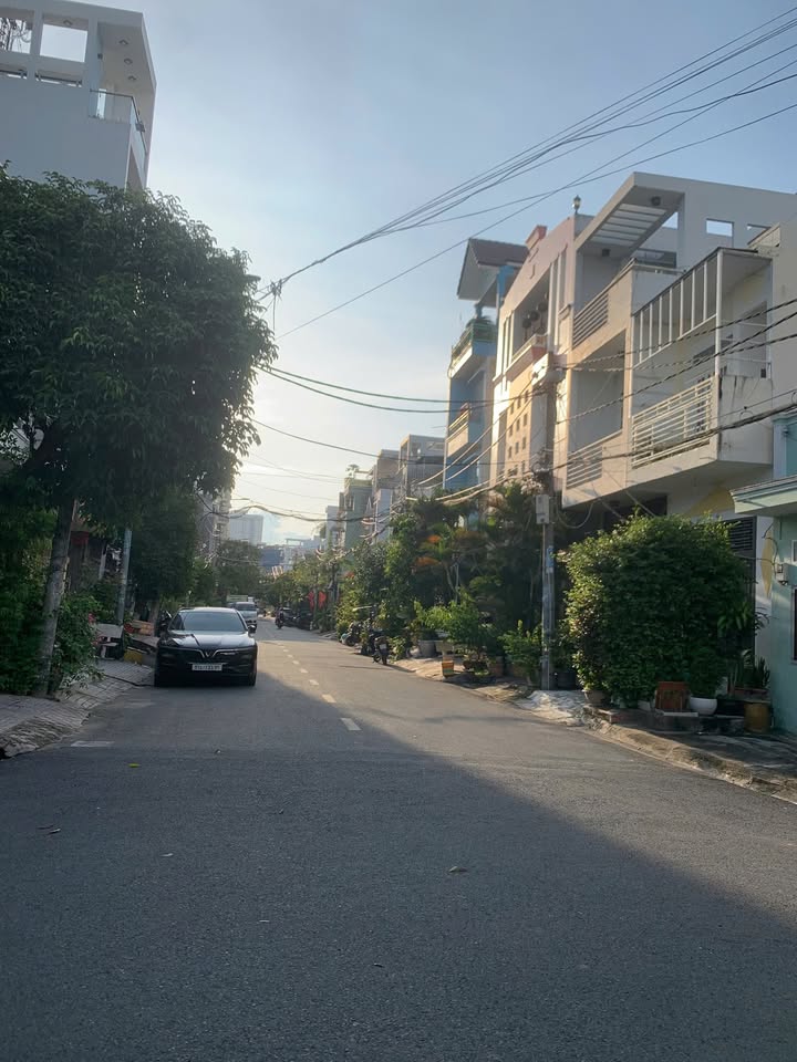 Nhà Mặt Tiền Nguyễn Thị Thập Q7 - 51m² - 8 Tỷ - Kinh Doanh Đắc Lộc