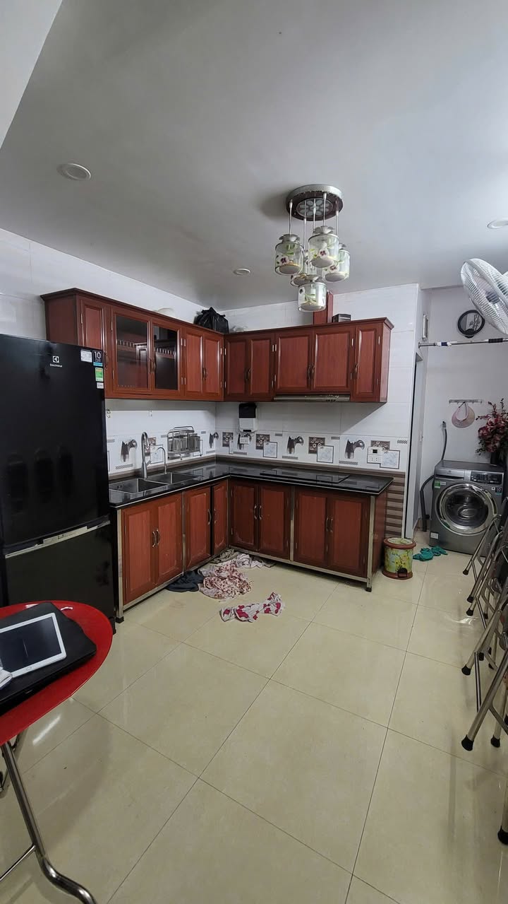 Nhà Riêng Trại Chuối 75m² - Ô tô vào tận nhà, sẵn sàng ở ngay!