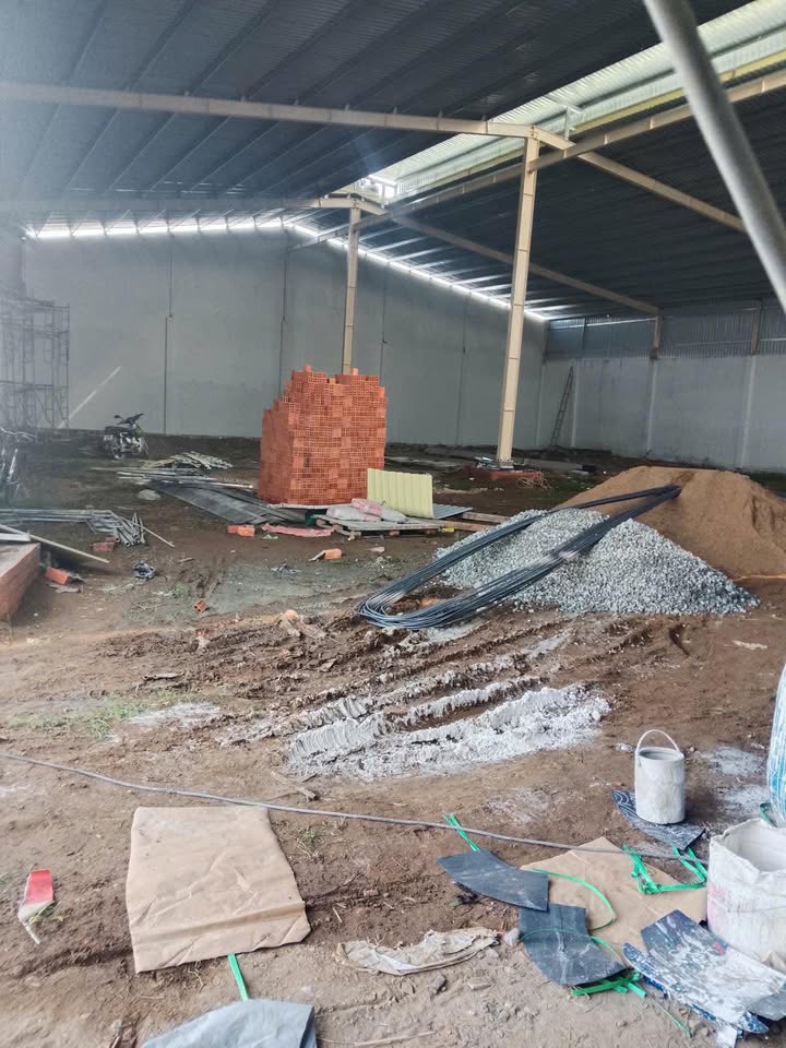 Kho & Đất 1000m² Tân Bửu, Bến Lức – Đường xe công, Container thoải!