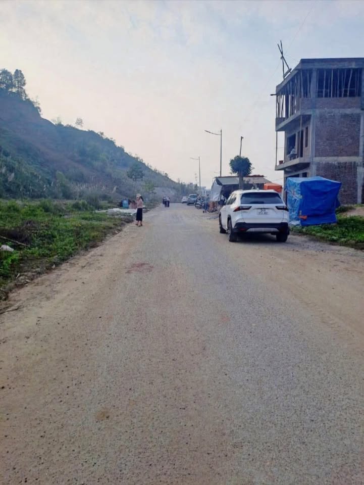 Đất nền Đầu Bến xe Yên Bình 650m² - Sổ đỏ chính chủ!