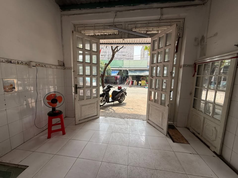 Kiot Phường Tân Tạo, Bình Tân - Mặt tiền kinh doanh, ở lại được!