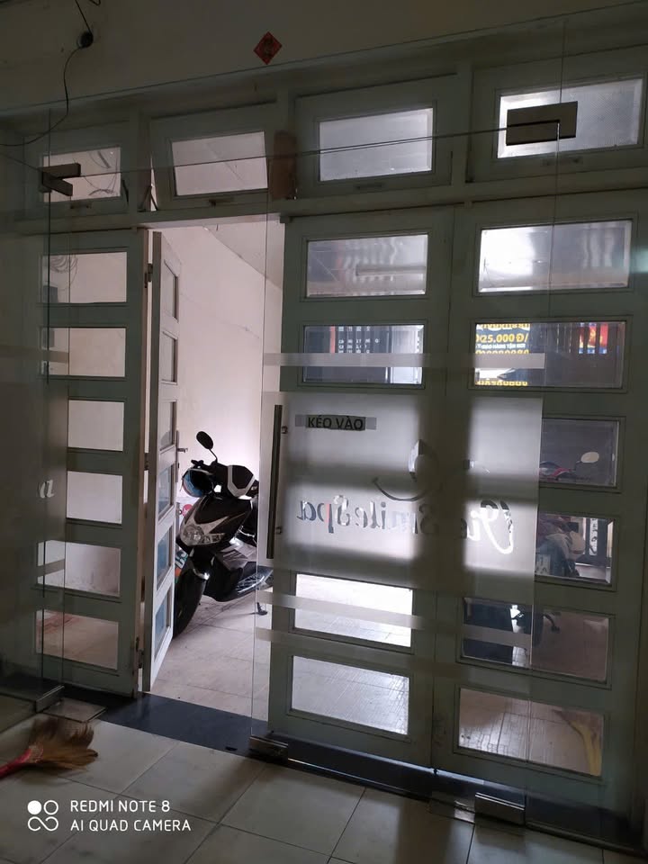 Nhà Phố Ngã Tư Bảy Hiền 100m² - Mặt Tiền Kinh Doanh, Tân Bình