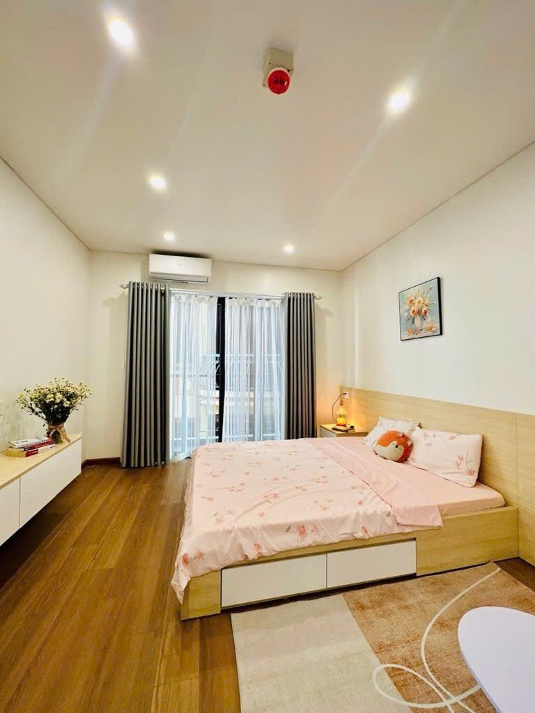 Nhà Giảng Võ Ba Đình 40m² lô góc - Ô tô vào tận nhà