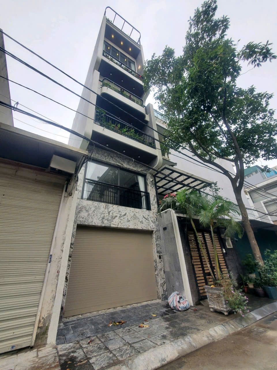 Nhà riêng Long Biên 76m² giá 27.2 tỷ - Ô tô vào tận nhà