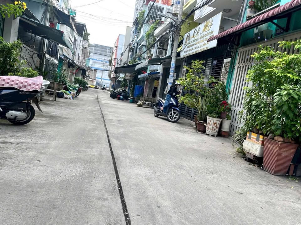 Nhà thuê Tên Lửa Bình Tân 57m² 8 triệu - Ô tô vào nhà