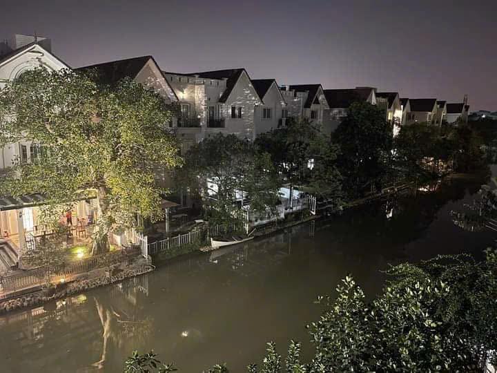 Townhouse Ciputra 220m² 8 tỷ - Chính chủ bán gấp