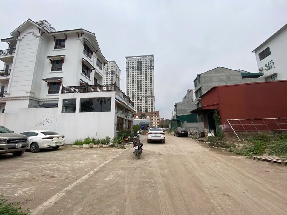 Townhouse Tân Tây Đô 100m² 13.5 tỷ - Mặt tiền kinh doanh