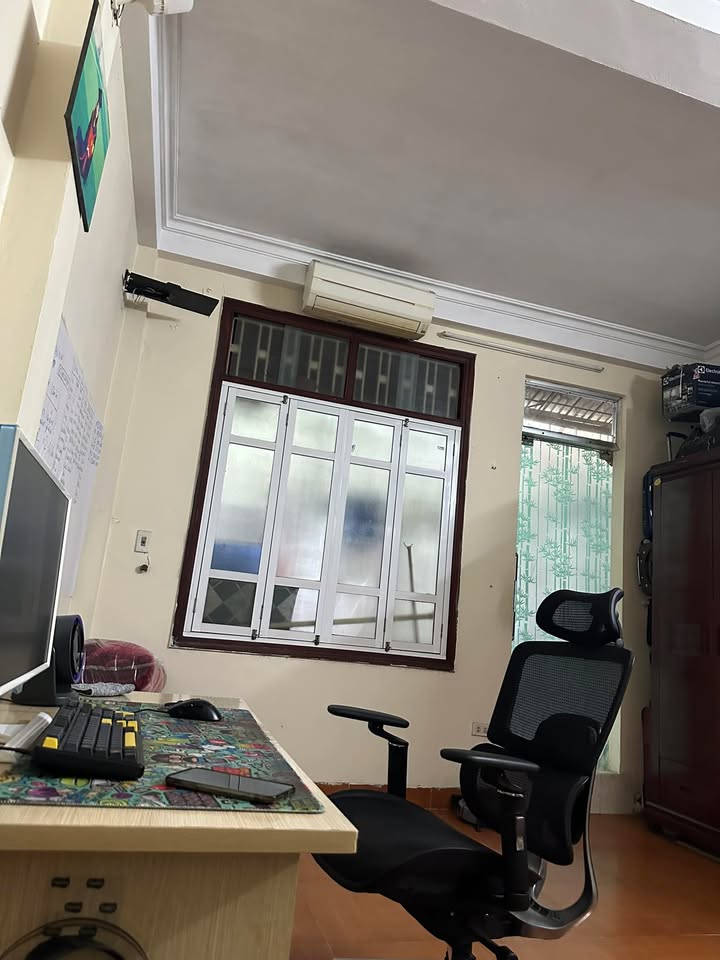 Phòng trọ Nguyễn Khánh Toàn 2.9 triệu/tháng - Sẵn sàng ở ngay