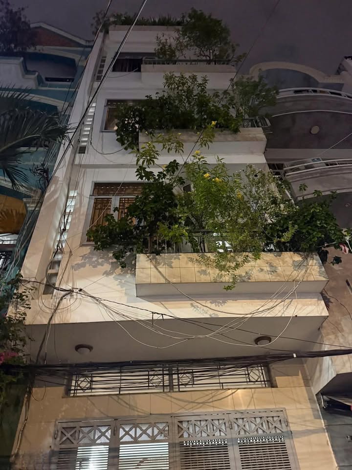 Nhà hẻm Thành Thái Q10 71m² giá thỏa thuận - Chính chủ bán