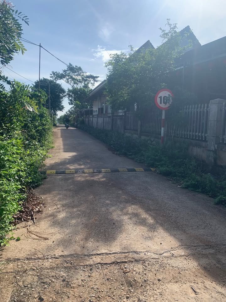 Đất nền Quảng Thành 2000m² 2.35 tỷ - Sổ đỏ chính chủ