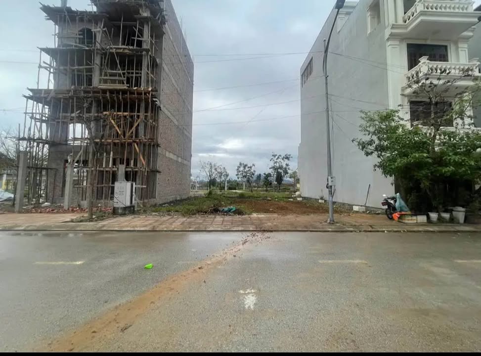 Đất Mai Pha 155m² 6 tỷ - Đường to ô tô