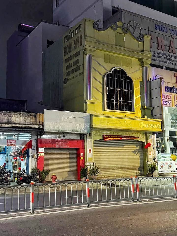 Nhà phố Hoàng Văn Thụ 70 triệu - Mặt tiền kinh doanh