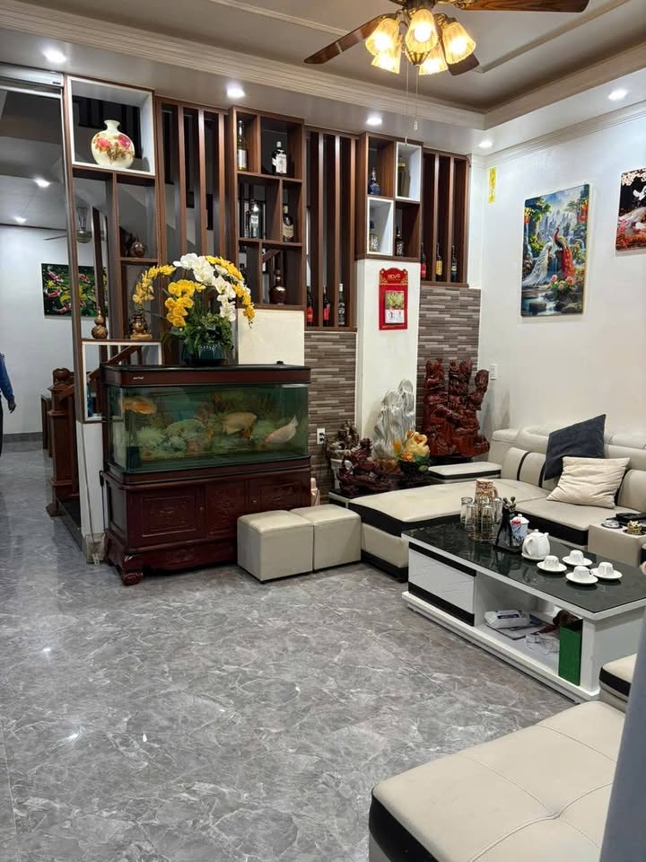 Nhà riêng Yên Bái Nguyễn Thái Học 85m² 2 tỷ - Sẵn ở ngay