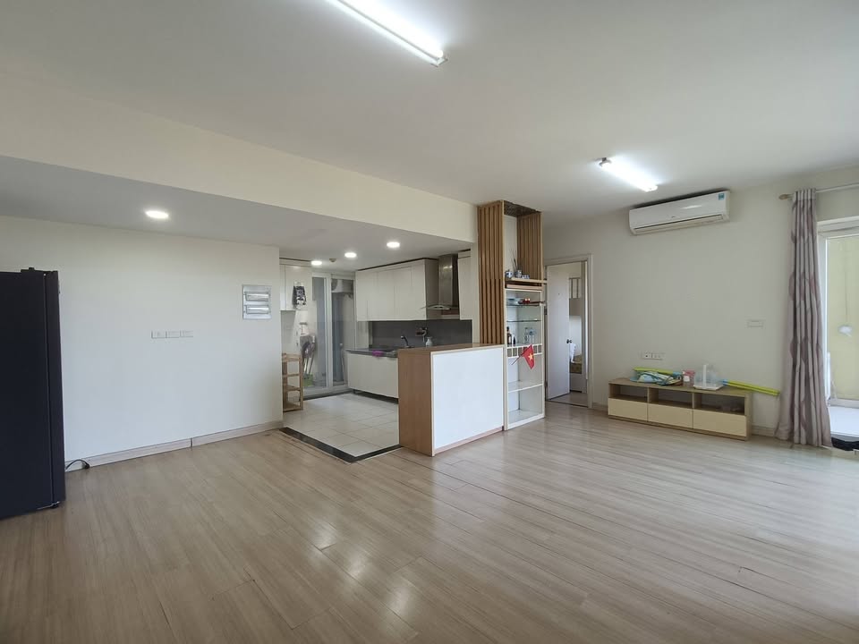 Căn hộ cho thuê Ecopark A3 83m² giá 8 triệu - View đẹp