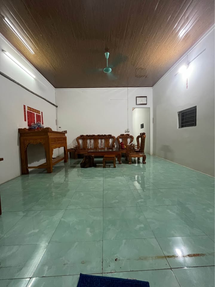 Nhà riêng Yên Bái 150m2 1,38 tỷ - Oto vào tận nhà