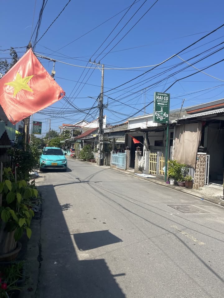 Nhà phố Phù Đổng Thiên Vương Hội An 150m² 6 tỷ - Ô tô vào nhà