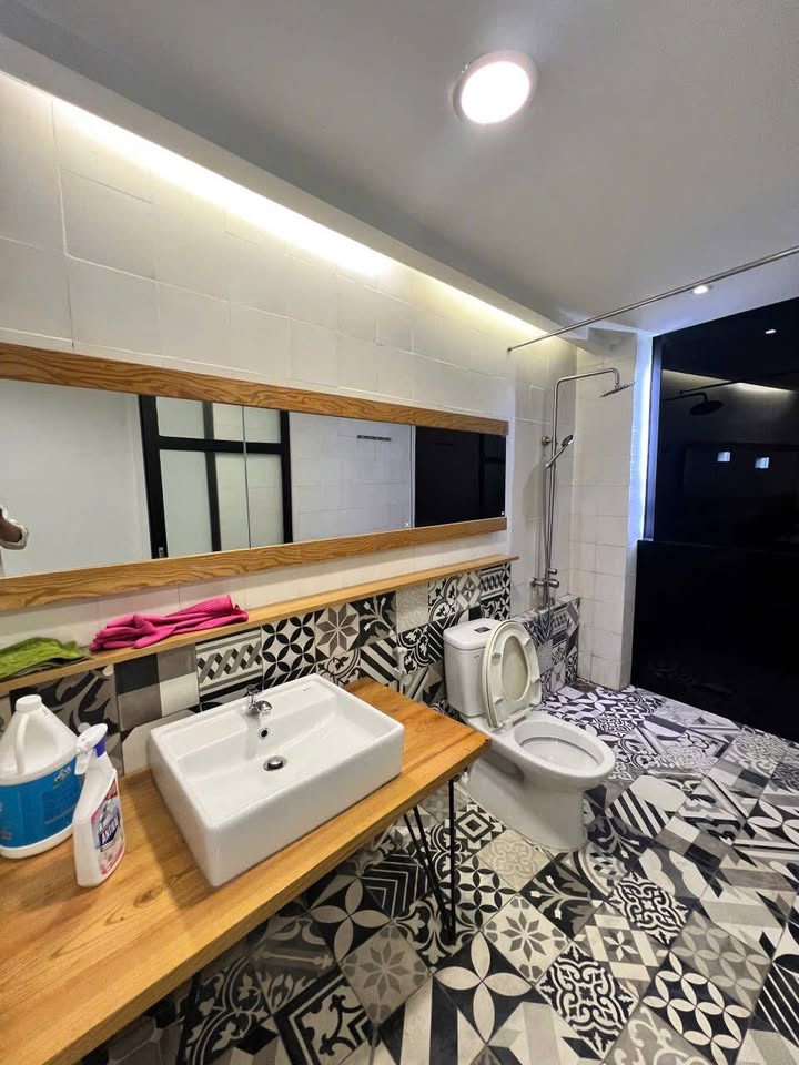 Nhà Nguyễn Văn Nguyễn Q1 51m² 15 tỷ - Sẵn sàng ở ngay