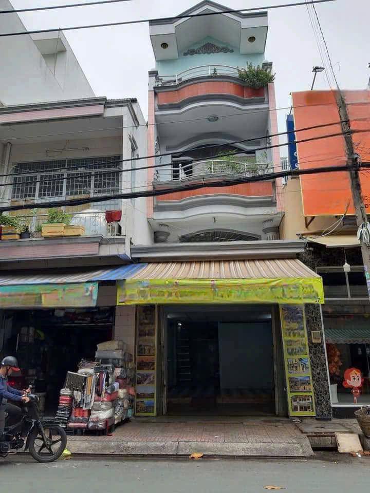 Nhà nguyên căn Phạm Văn Xảo 68m2 giá 100 triệu - Chính chủ bán