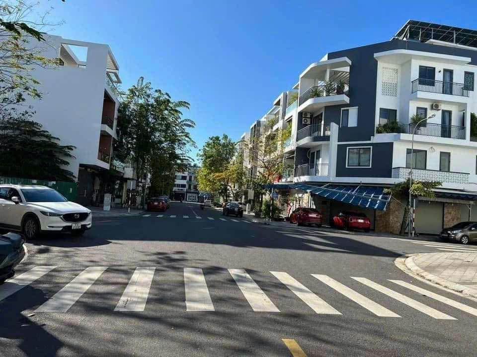 Nhà riêng Lương Thế Vinh P9 Vũng Tàu 76m² 21 tỷ - Ô tô vào tận nhà