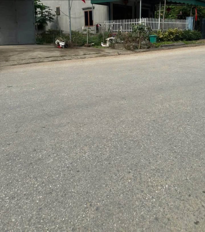 Đất mặt QL2 Tuyên Quang 152m² giá 2 tỷ - Sổ đỏ chính chủ