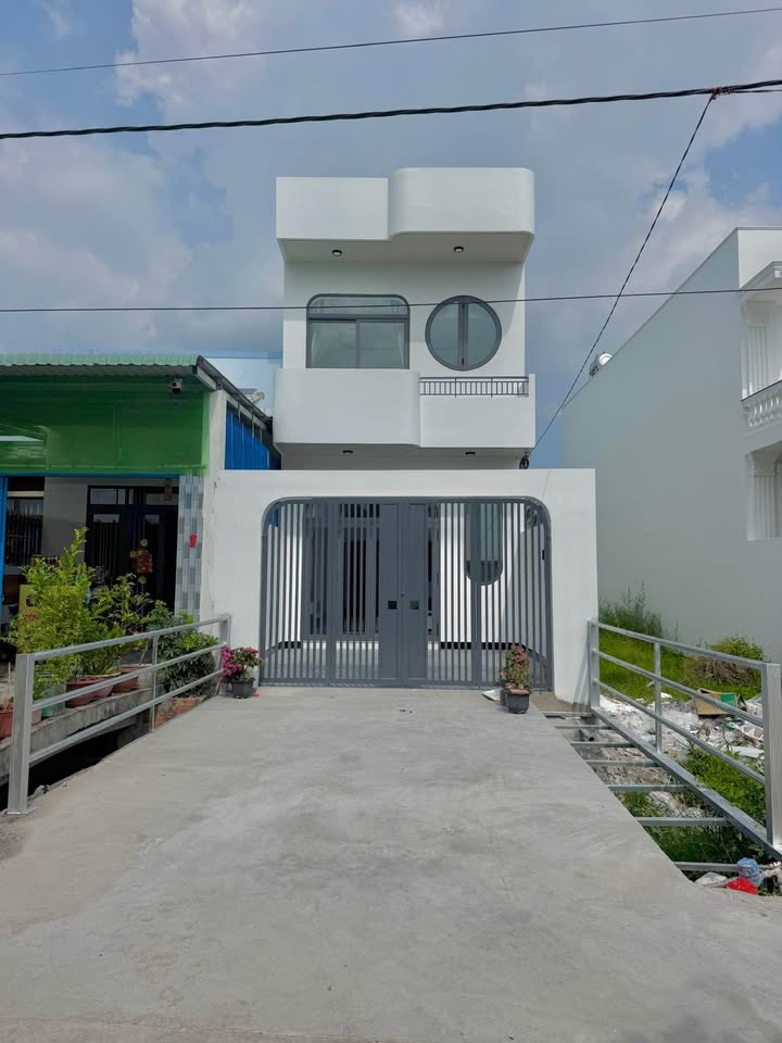 Nhà phố Bà Tư Gạo Mỹ Tho 99m² dưới 2 tỷ - Sẵn sàng ở