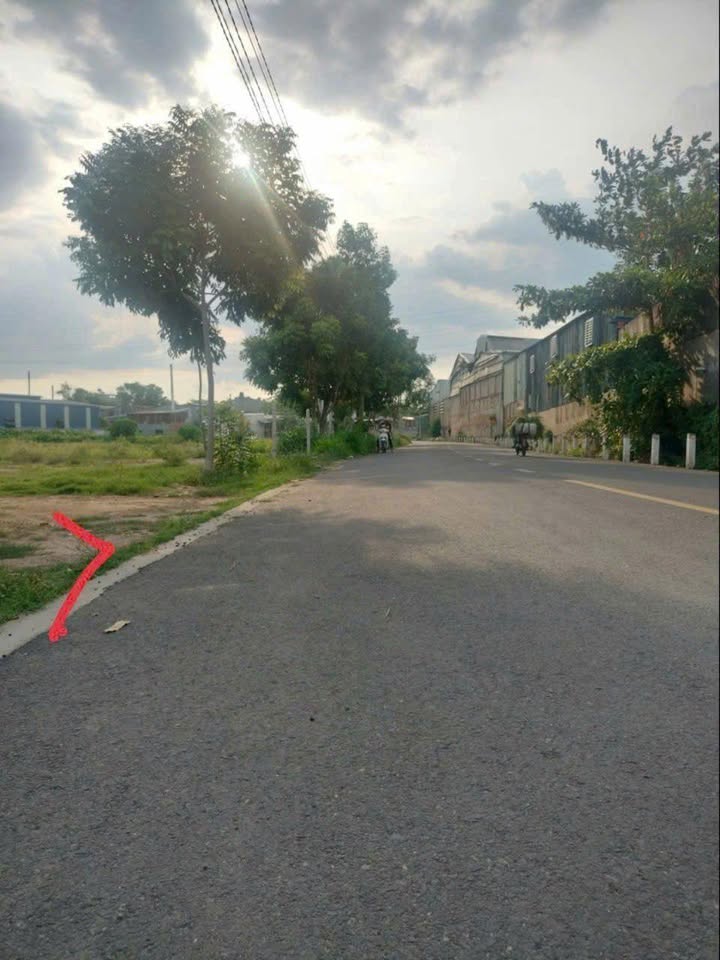 Đất Tân Hiệp Tân Uyên 2.640m² giá 4 triệu – Đường ô tô