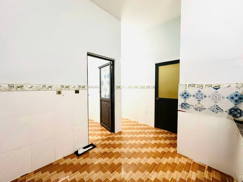 Apartment Hòa Bình Q10 2PN 4.5 triệu - View tiện nghi