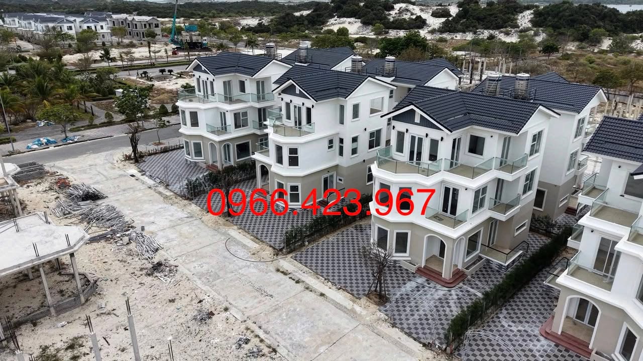 Townhouse Bãi Dài Cam Lâm 300m² 9 tỷ - Mặt tiền kinh doanh